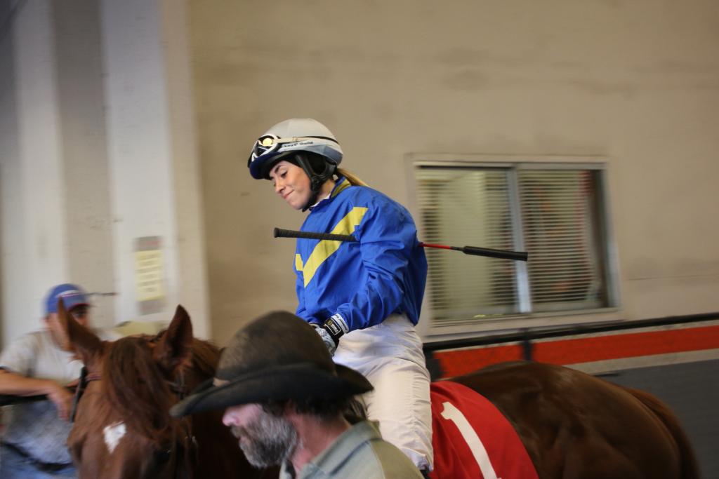 Heading out to the track. (Julie June Stewart photo)